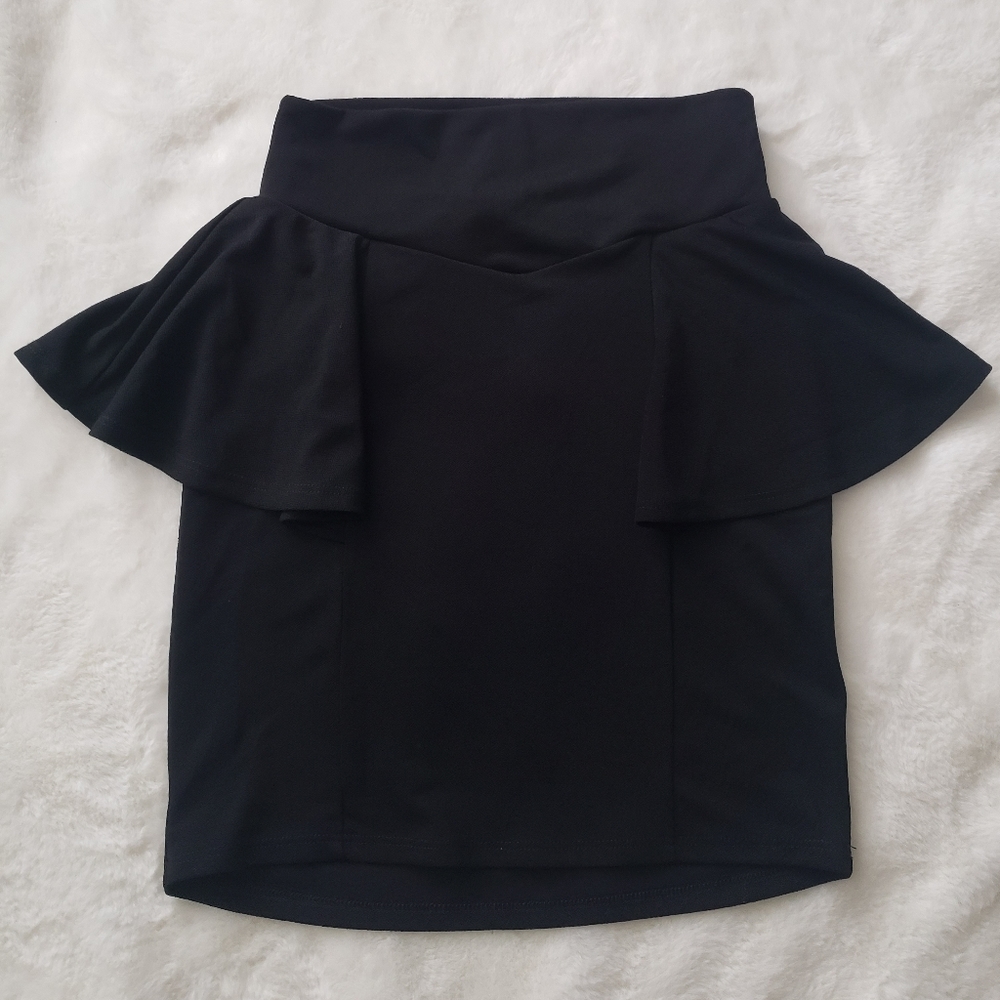 Black pencil skirt